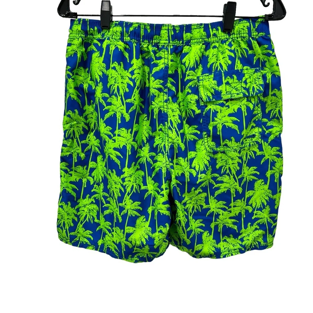 VINEYARD VINES 7
